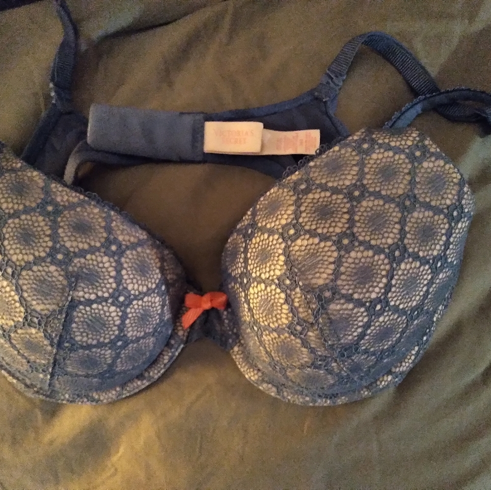 Victoria secret  body by Victoria bra